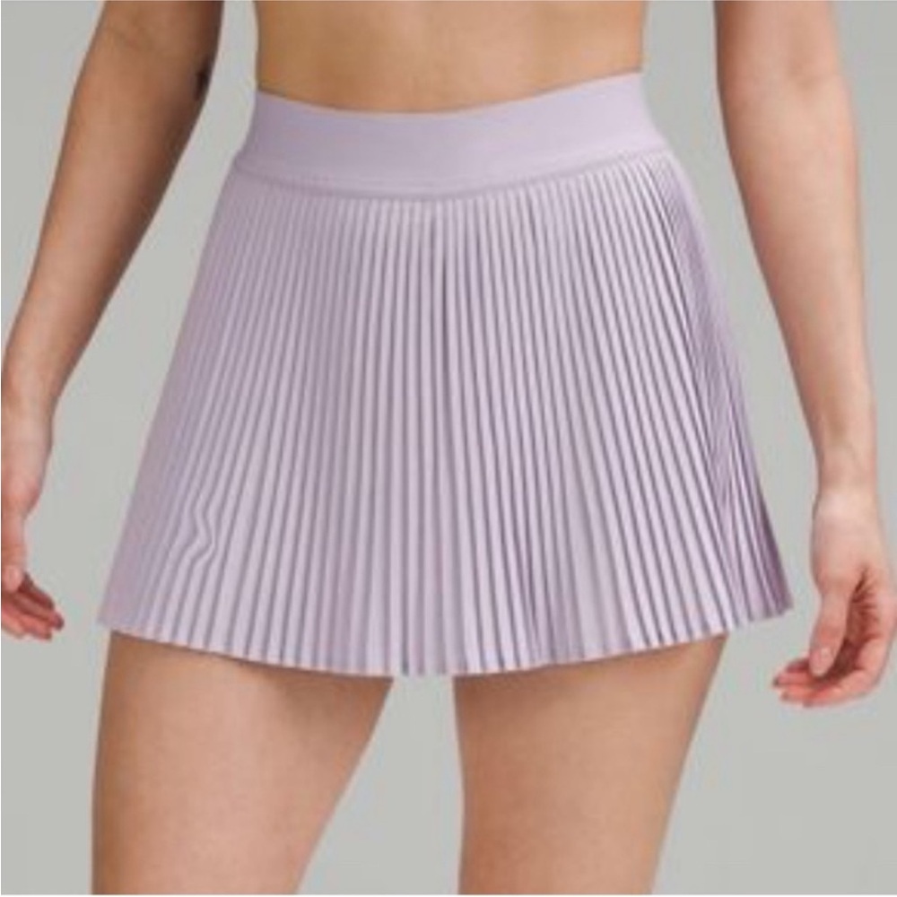 Pleated skirt